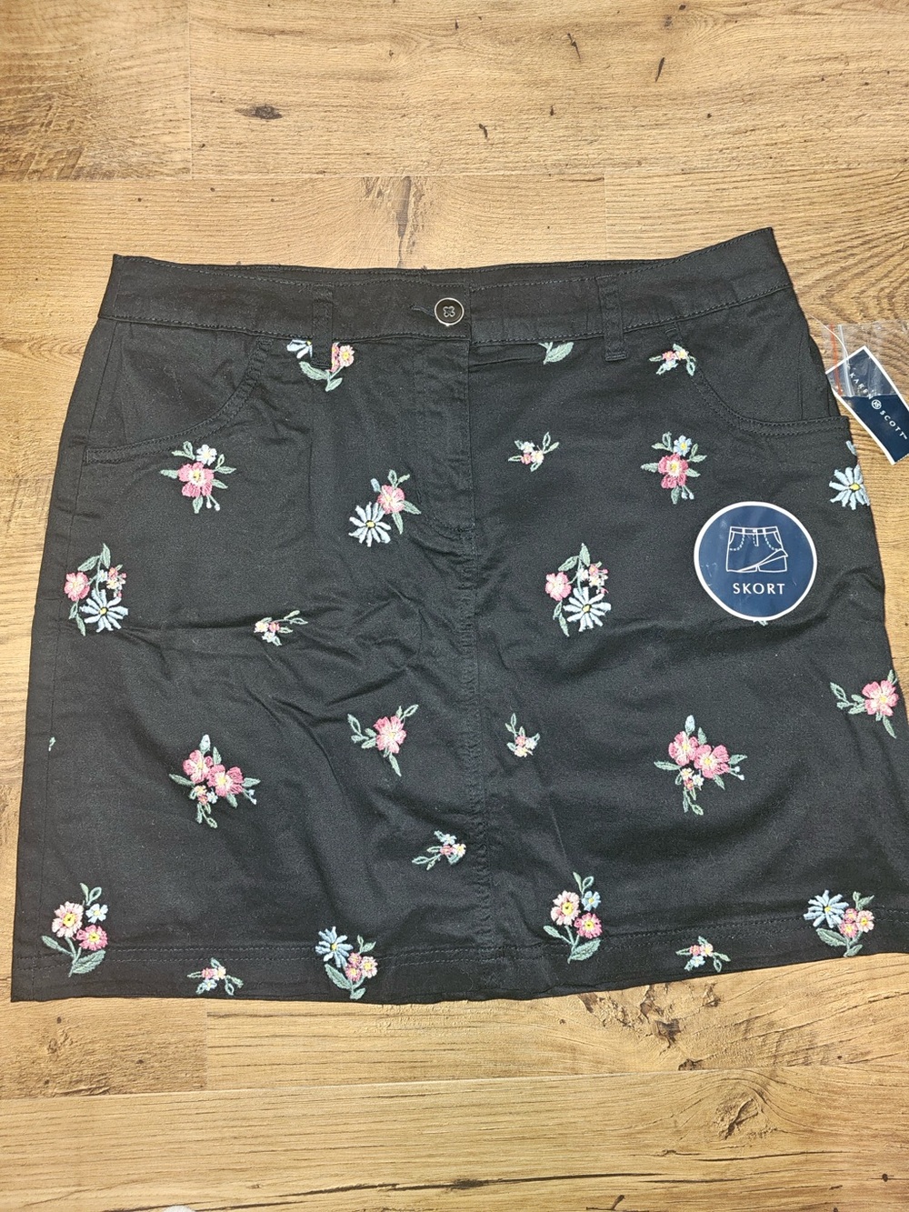 Karen Scott Black Mini Skort with Pink & White Floral Embroidery